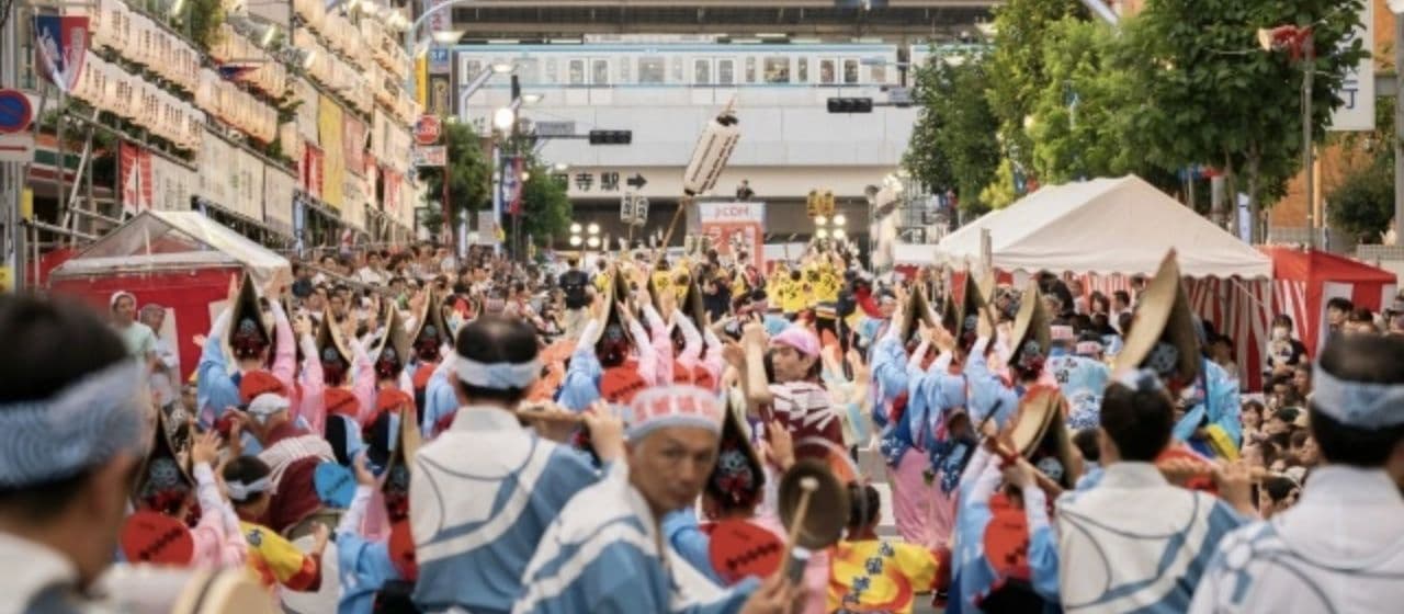 Токийский весенний фестиваль 2024 года очаровывает мир потрясающими праздниками