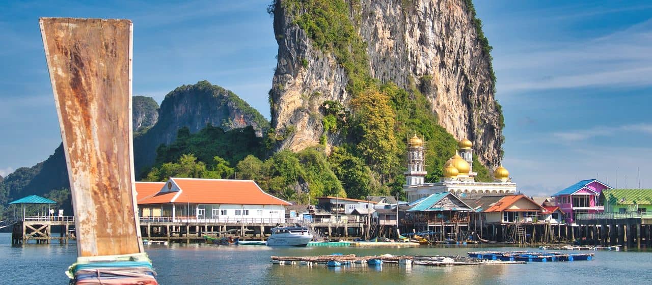 Экономика Таиланда испытывает трудности, поскольку третья волна Covid отпугивает туристов