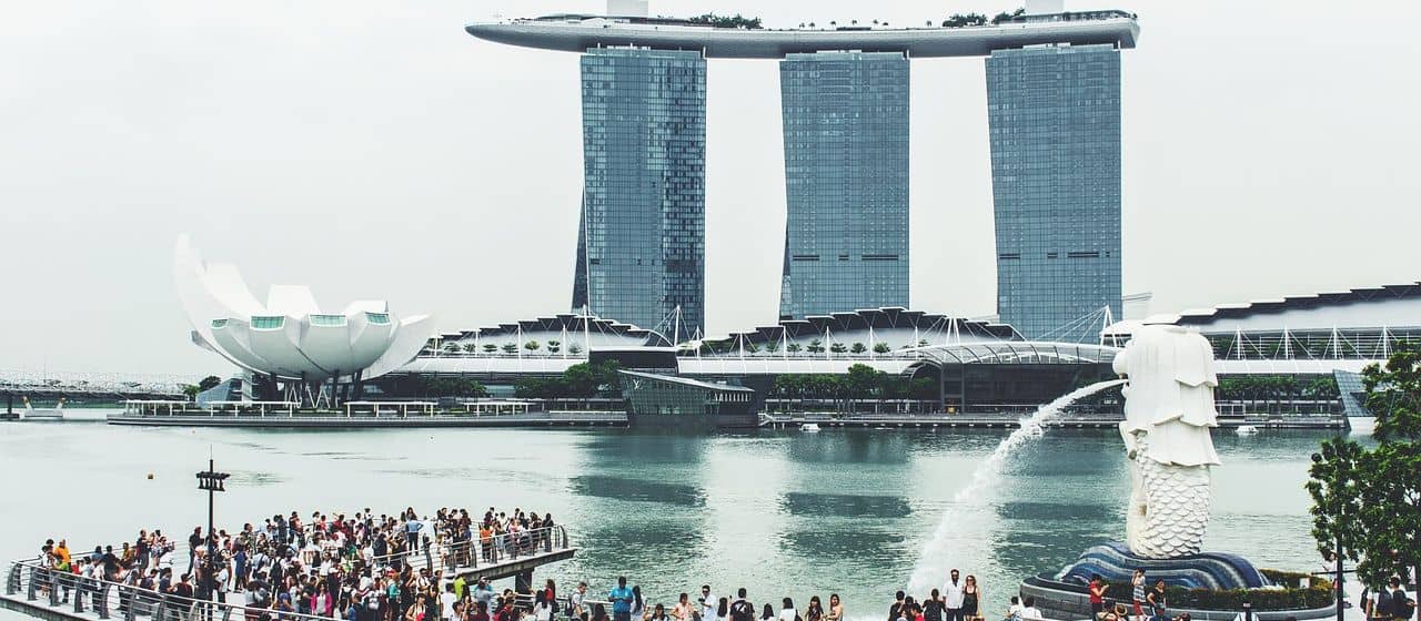 Сингапур намерен смягчить правила COVID-19 с 14 июня