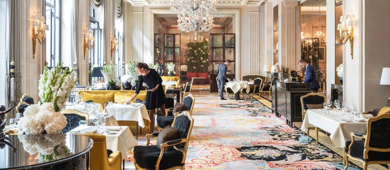La Galerie в отеле Four Seasons Hotel George V, Париж, изобретает новые блюда французской кухни