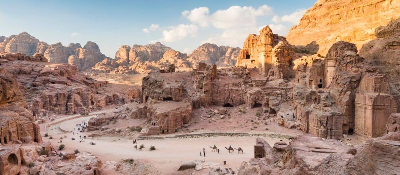 Ожидается, что туризм в странах Ближнего Востока и Северной Африки восстановится к 2025 году