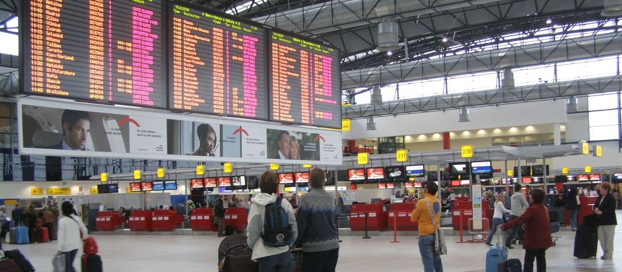 Через Пражский аэропорт прошло почти 4,4 миллиона пассажиров в 2021 году