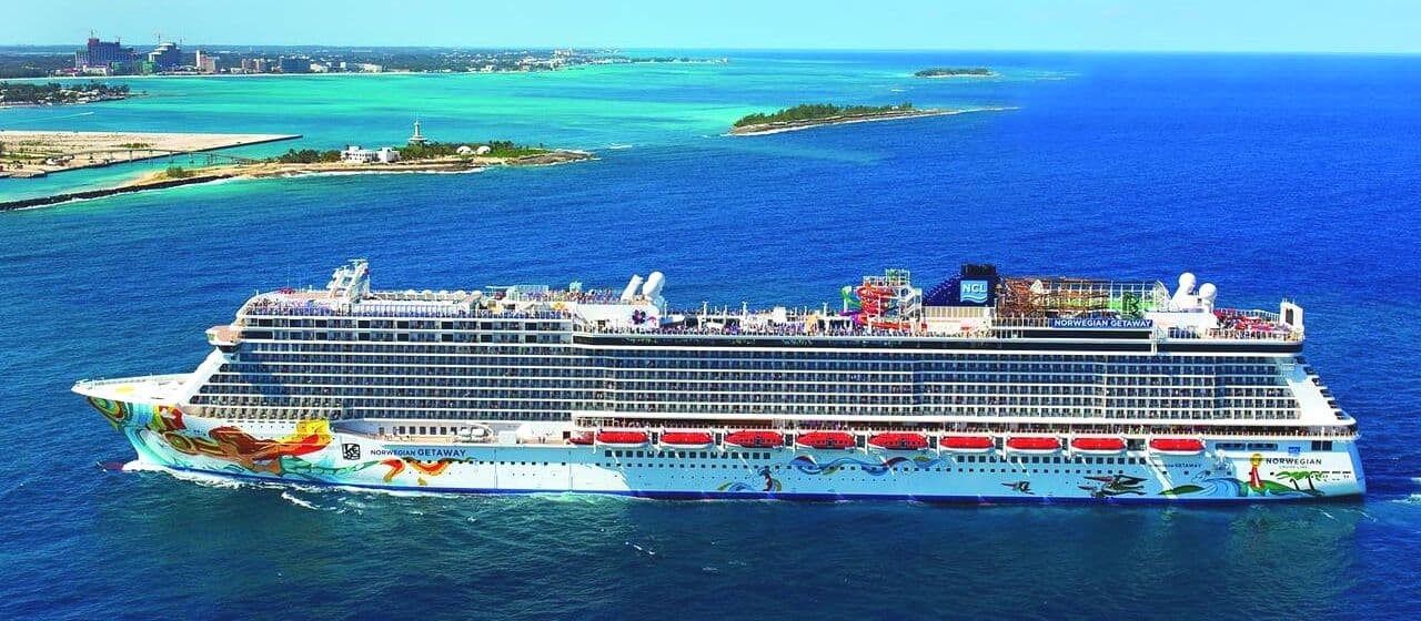 Resorts World Cruises запускает двойные порты приписки для посадок в Сингапуре и Куала-Лумпуре