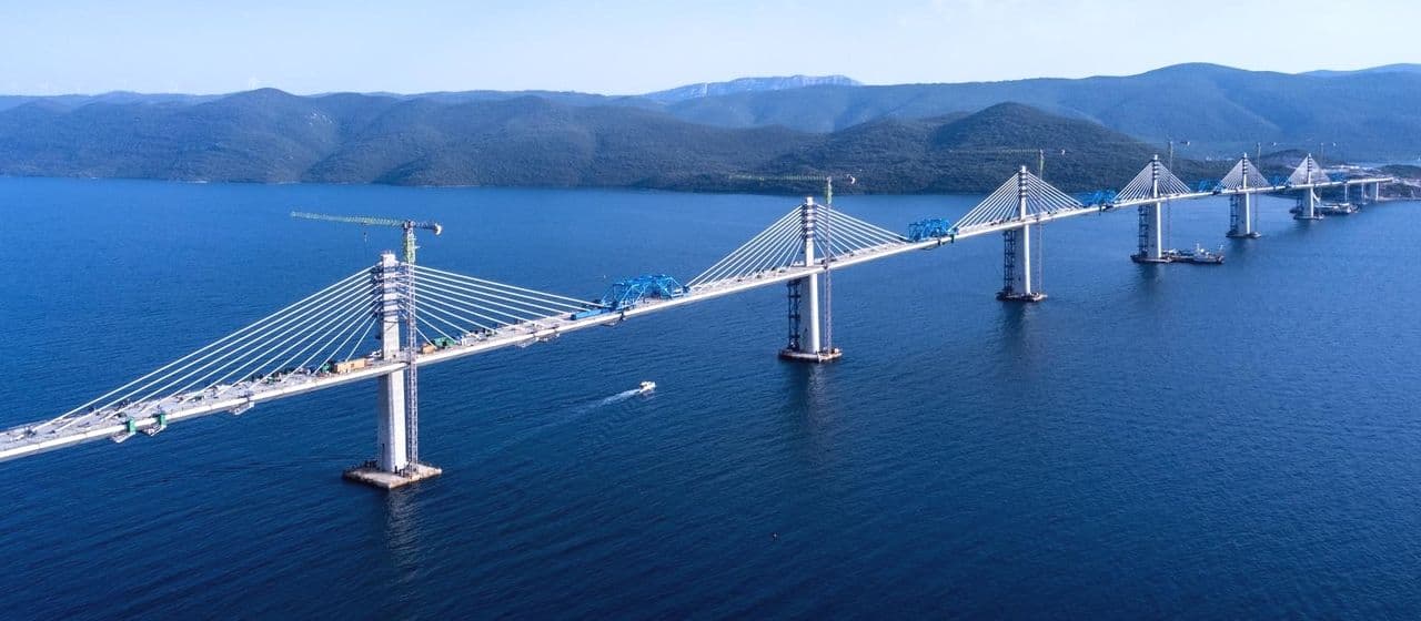 Хорватия открывает мост на побережье Адриатического моря, соединяющий разделенный регион