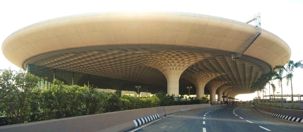 Международный аэропорт Мумбаи теперь становится на 100 экологичным за счет зеленой энергии