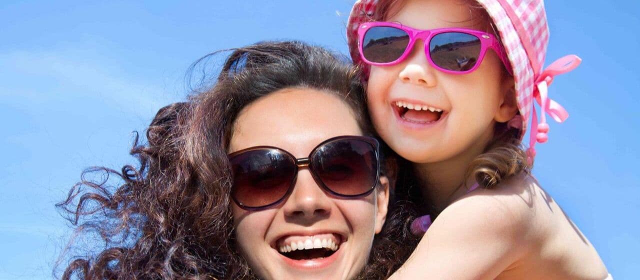 Нужны ли маленьким детям солнцезащитные очки? 1