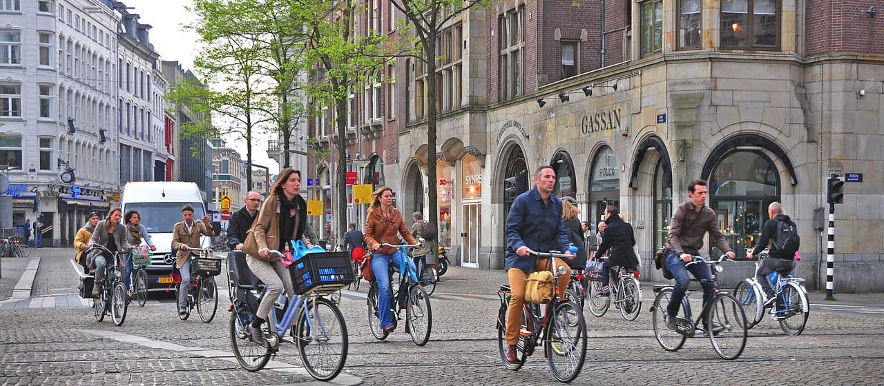 Велотуризм становится популярным в Европе