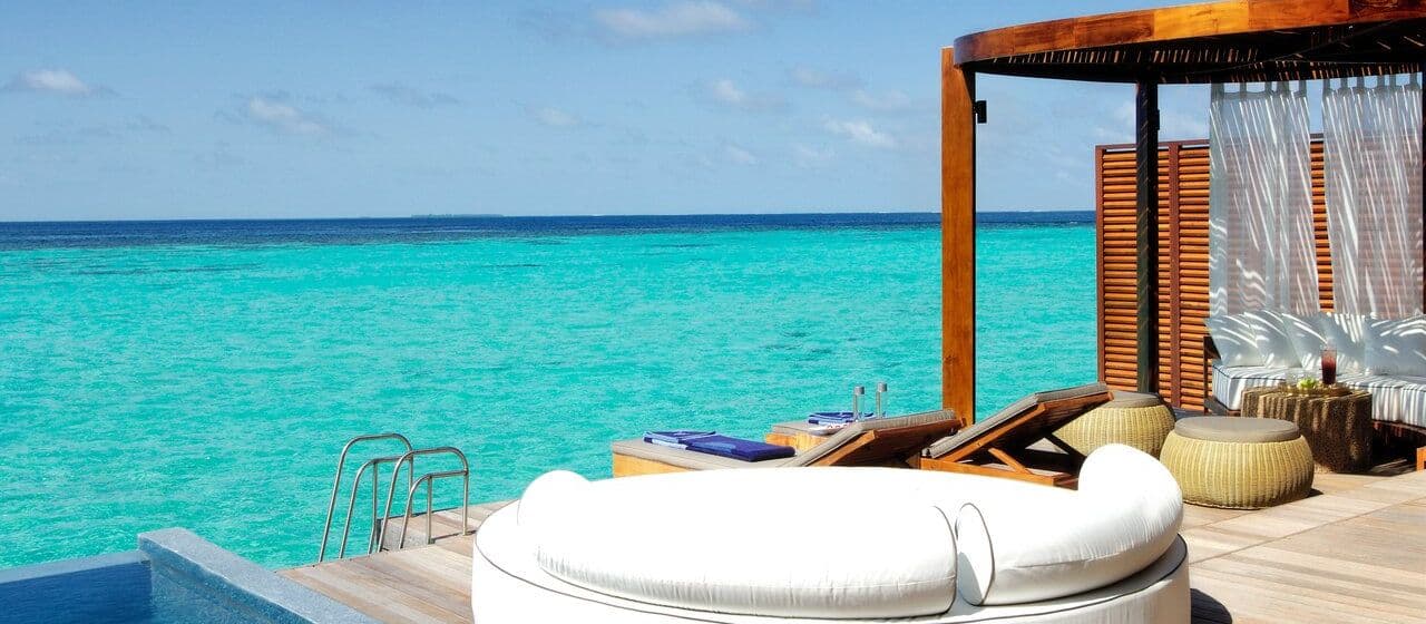 16 Лучших отелей для активного и молодежного отдыха на Мальдивах