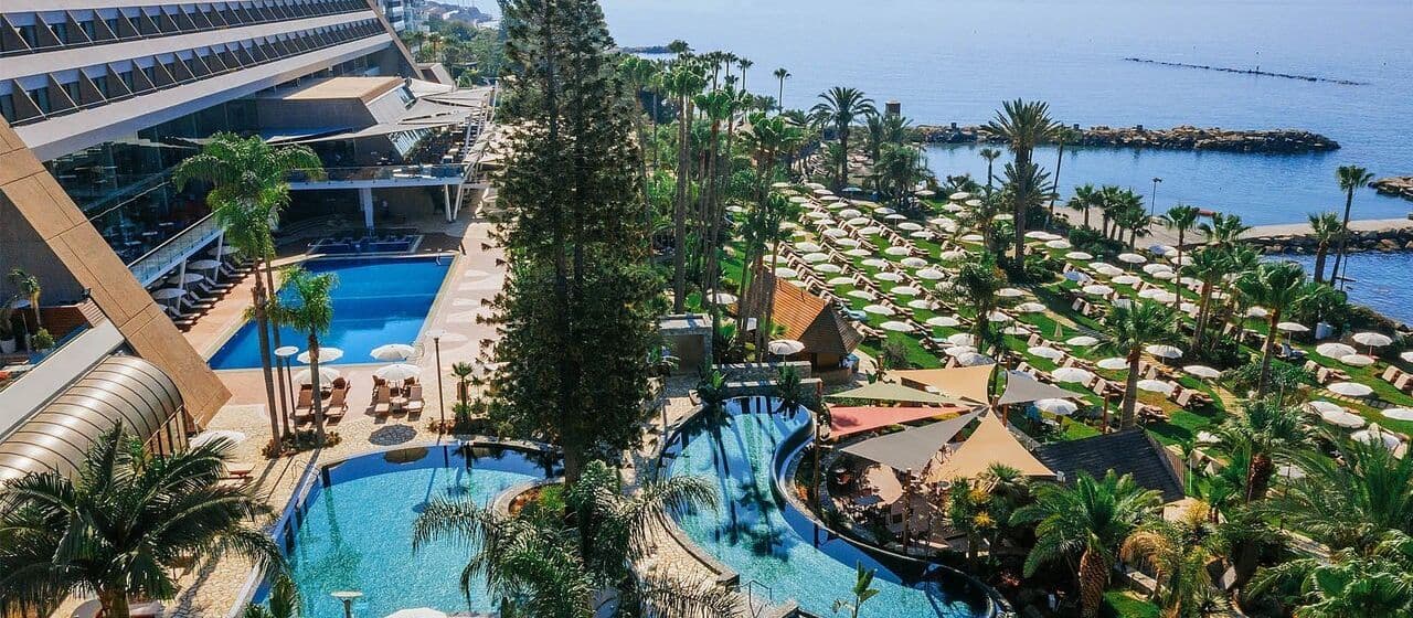 Amathus Beach Hotel: Изысканный курорт на Лимассоле