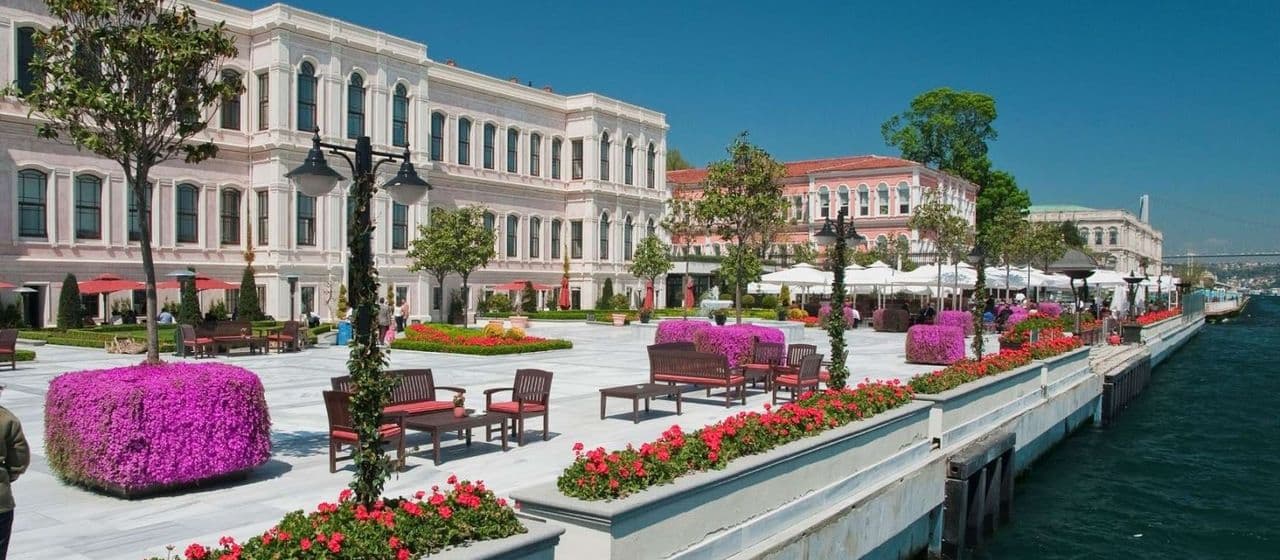 Four Seasons Istanbul выделяется в рейтинге «50 лучших открытий» за выдающееся гостеприимство