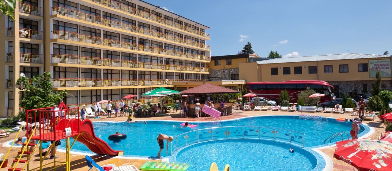 Путеводитель по семейным курортам Болгарии: Отдых для всей семьи в 12 лучших отелях